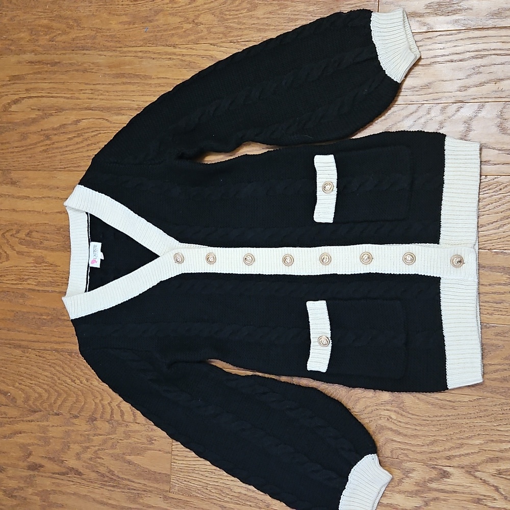 L'Atiste by Amy Black & White cable knit V-neck cardigan sweater Medium